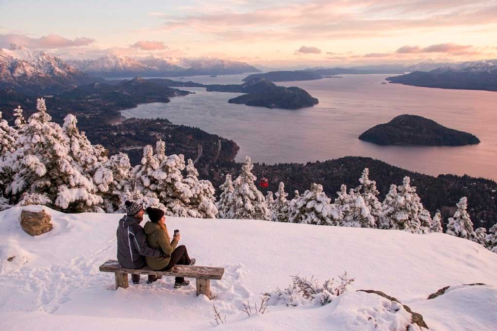 Teleferico Confeitaria Giratória e vistas panorâmicas no Cerro Otto